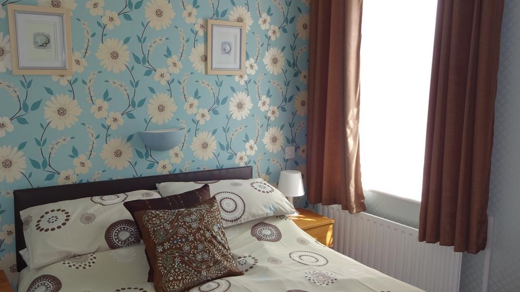 블랙풀 Kings Court Families & Couples B&B 외부 사진