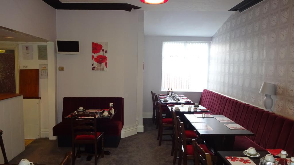 블랙풀 Kings Court Families & Couples B&B 외부 사진