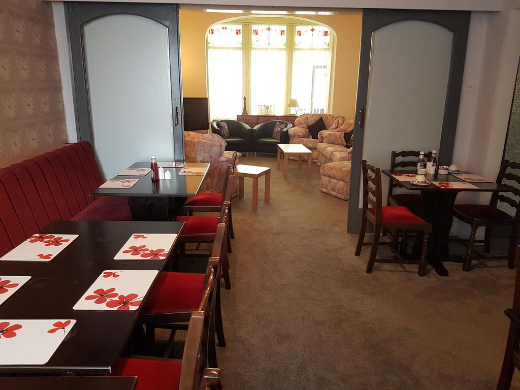 블랙풀 Kings Court Families & Couples B&B 외부 사진