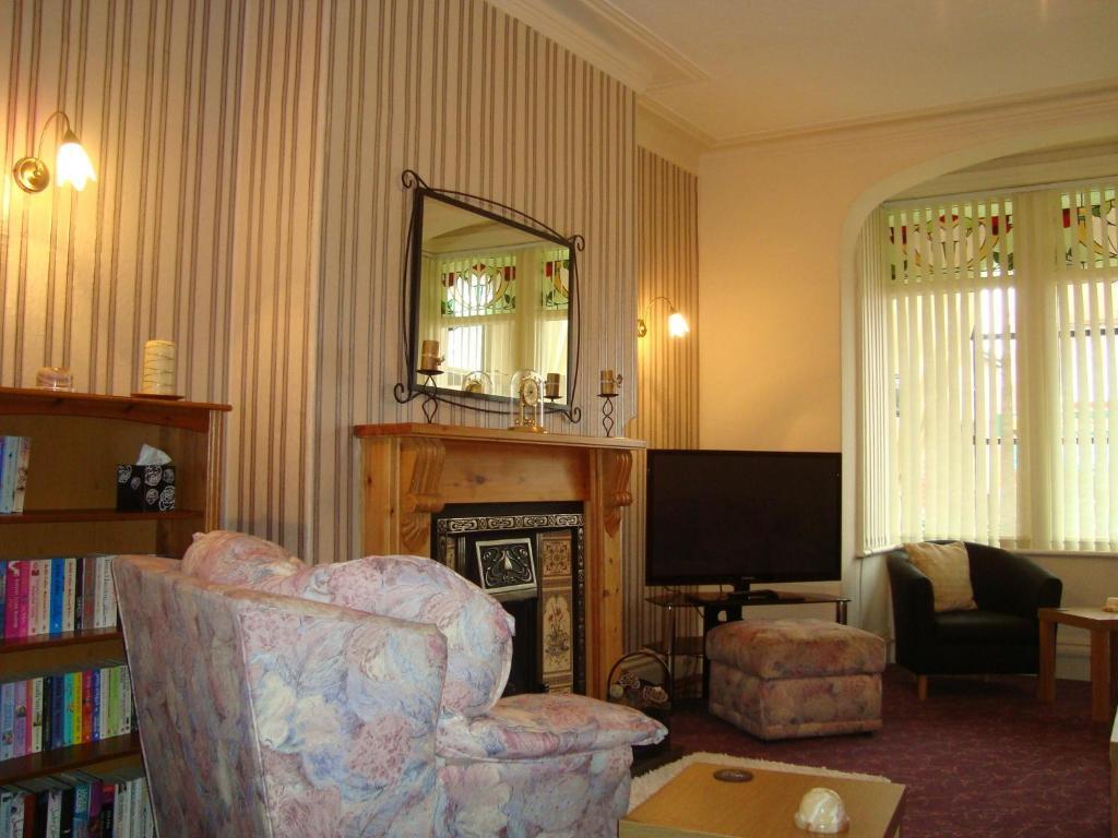 블랙풀 Kings Court Families & Couples B&B 외부 사진